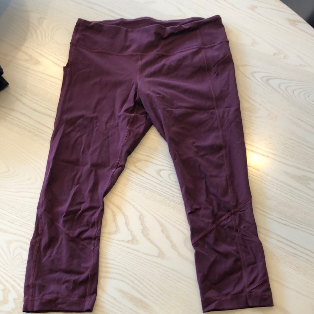 Lululemon pace rival leggings